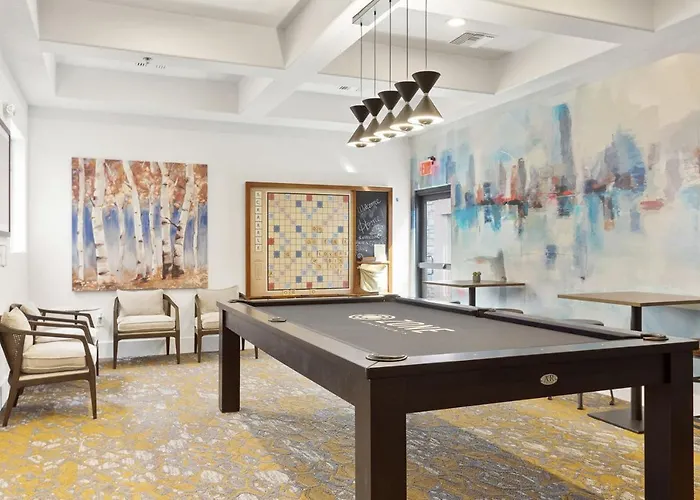 Boulevard 1br By Stadium Pool Parking Gym 04 Glendale