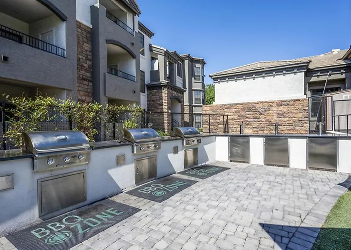 Boulevard 1br By Stadium Pool Parking Gym 04 Apartment